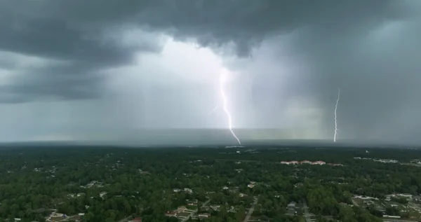 Severe Weather Strkes Town While Mult Channel Alerts Sound